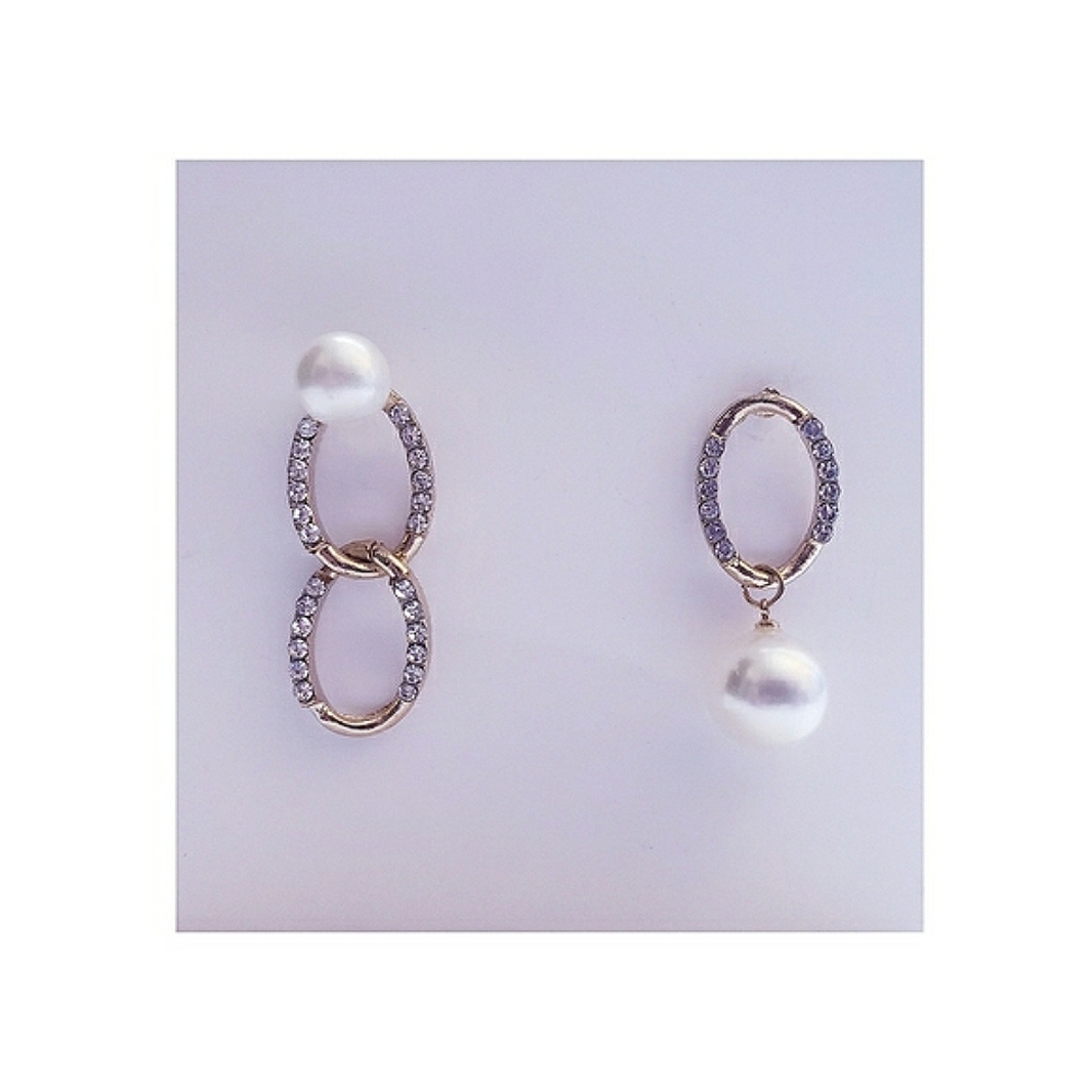 Rhinestone & Gold Tone Acrylic Pearl Drop Earring